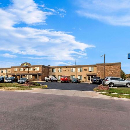 Days Inn By Wyndham Sioux Falls Buitenkant foto