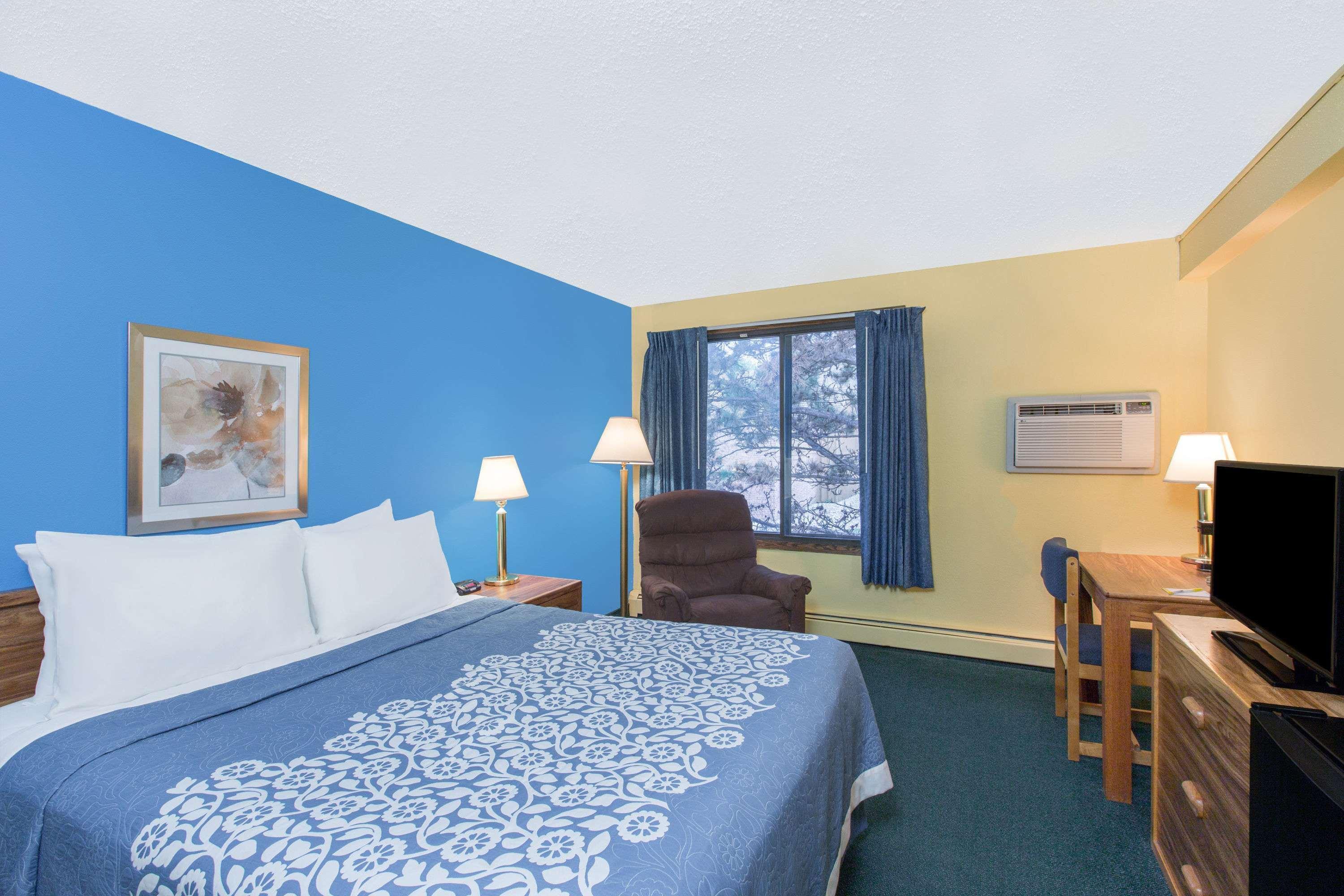 Days Inn By Wyndham Sioux Falls Buitenkant foto