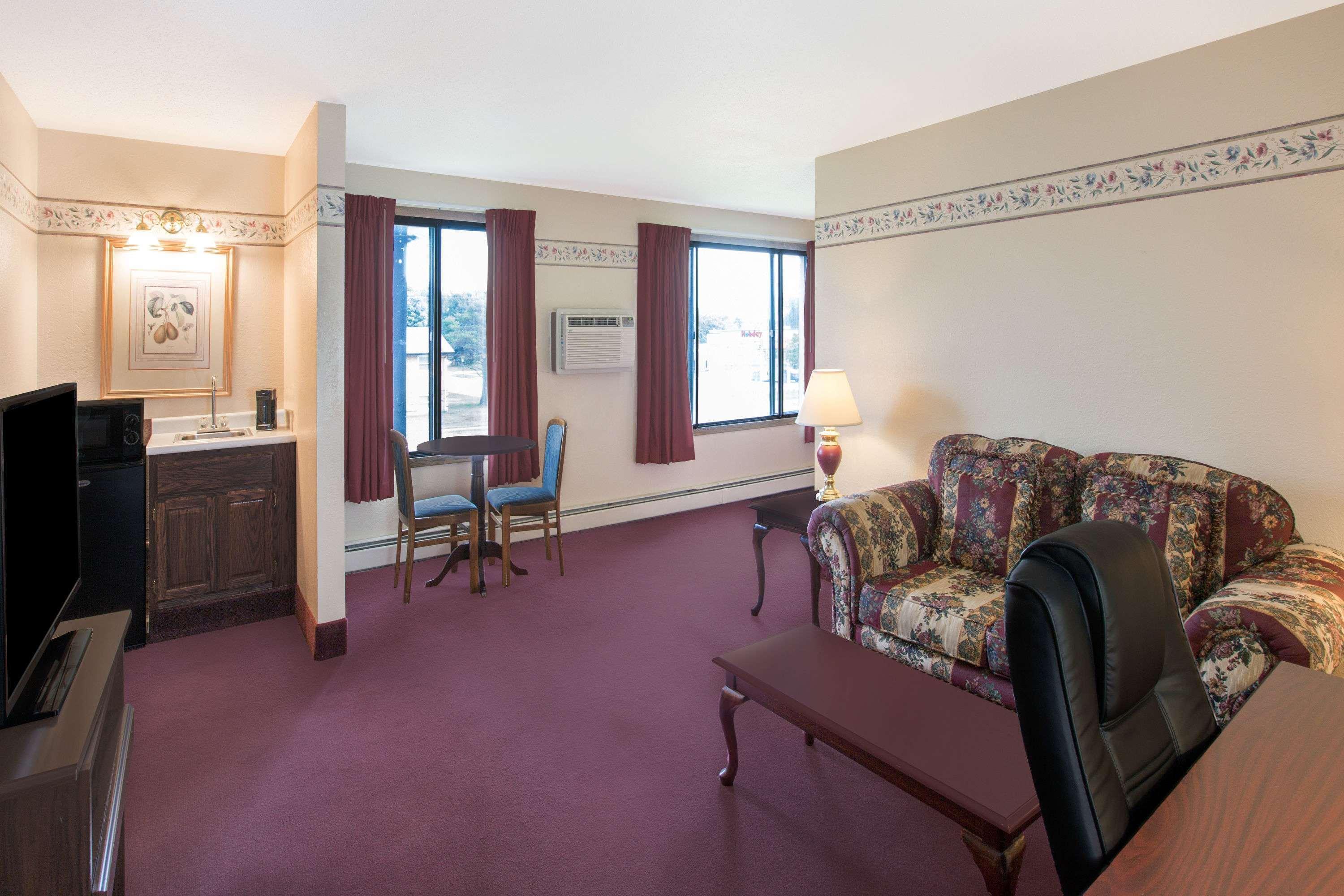 Days Inn By Wyndham Sioux Falls Buitenkant foto