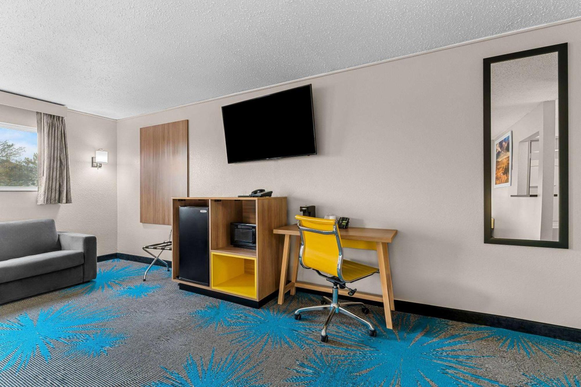 Days Inn By Wyndham Sioux Falls Buitenkant foto