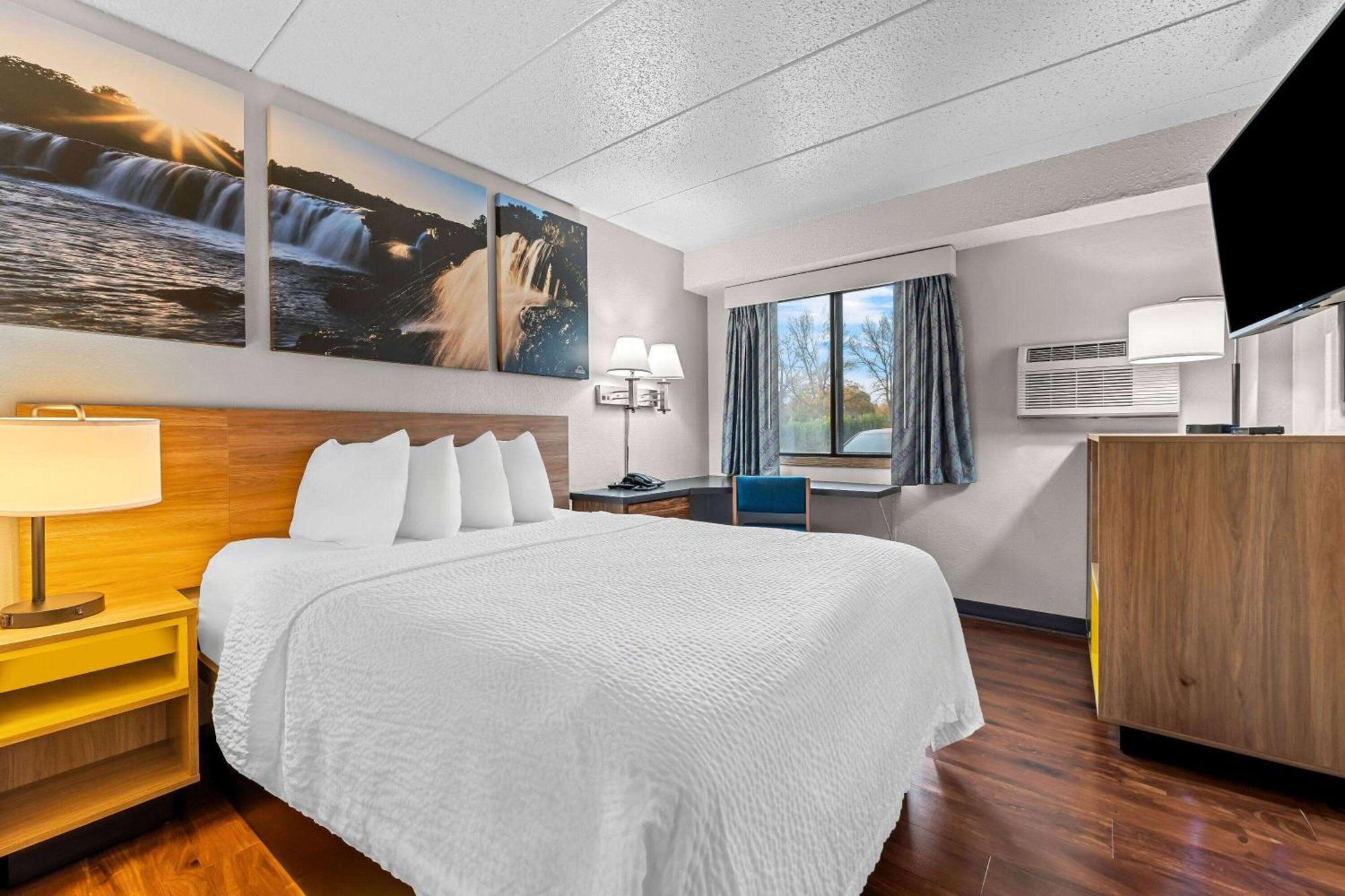 Days Inn By Wyndham Sioux Falls Buitenkant foto