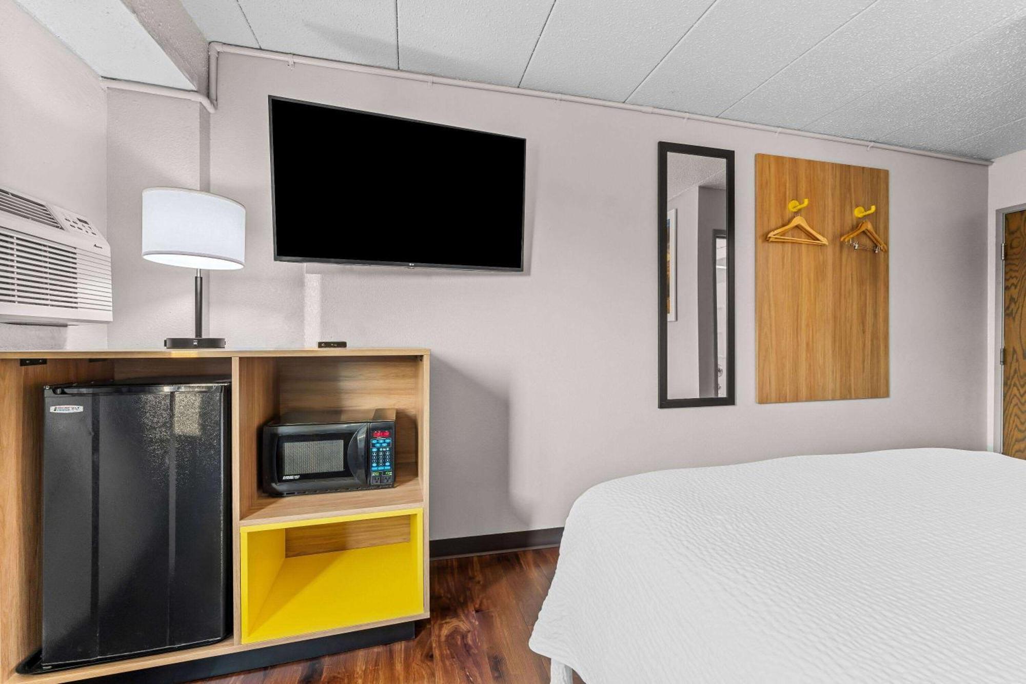 Days Inn By Wyndham Sioux Falls Buitenkant foto