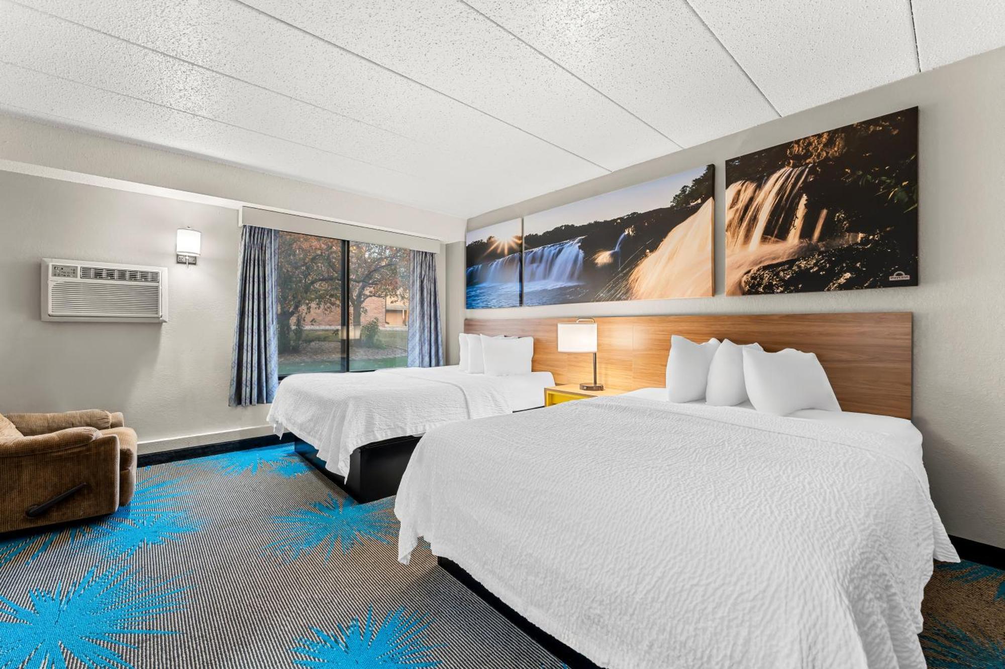 Days Inn By Wyndham Sioux Falls Buitenkant foto