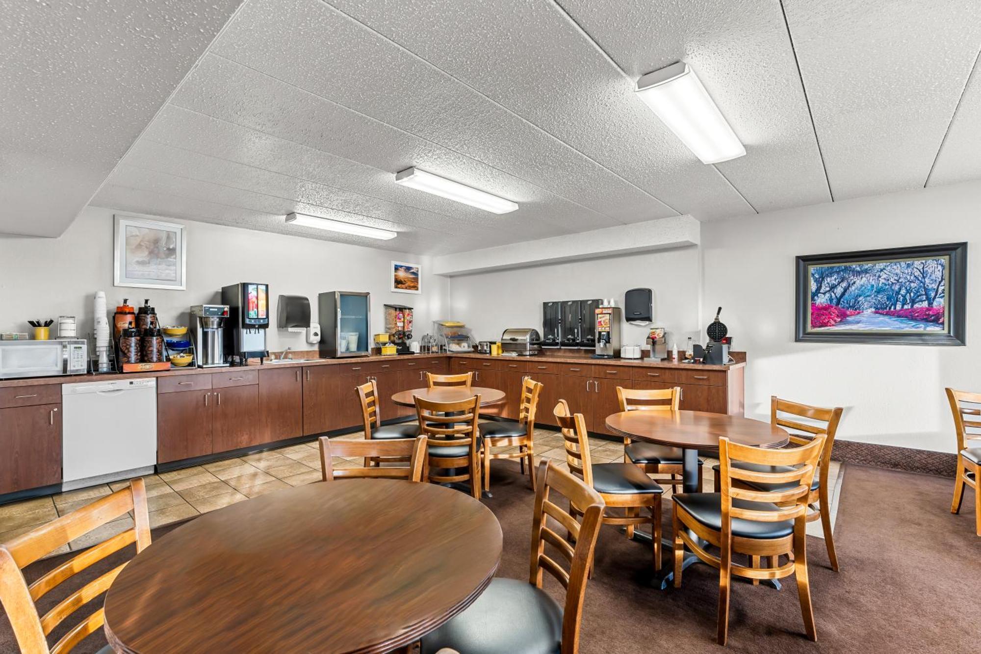 Days Inn By Wyndham Sioux Falls Buitenkant foto