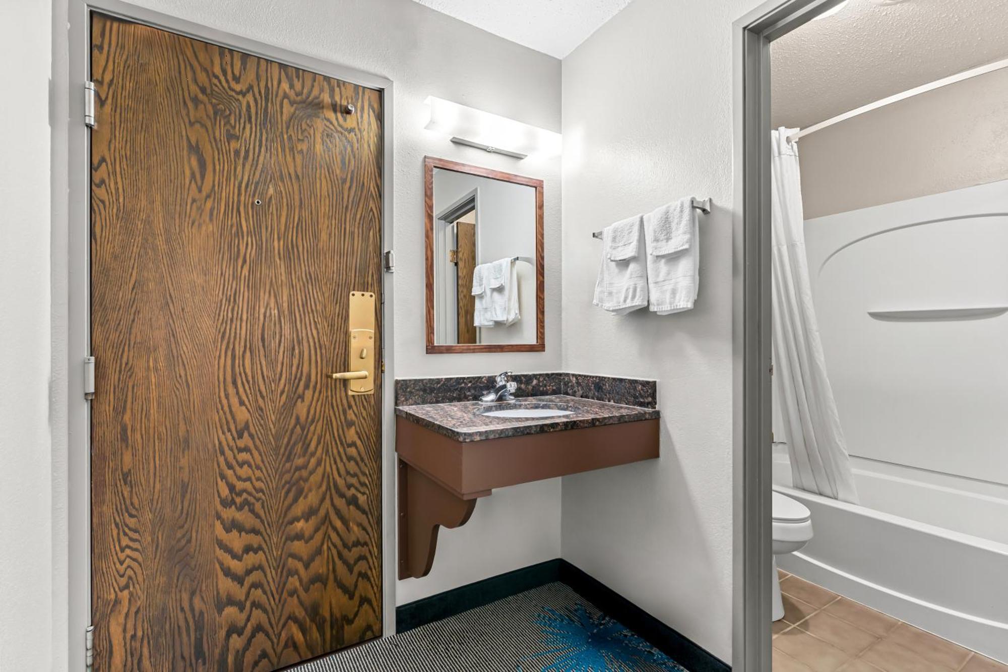 Days Inn By Wyndham Sioux Falls Buitenkant foto