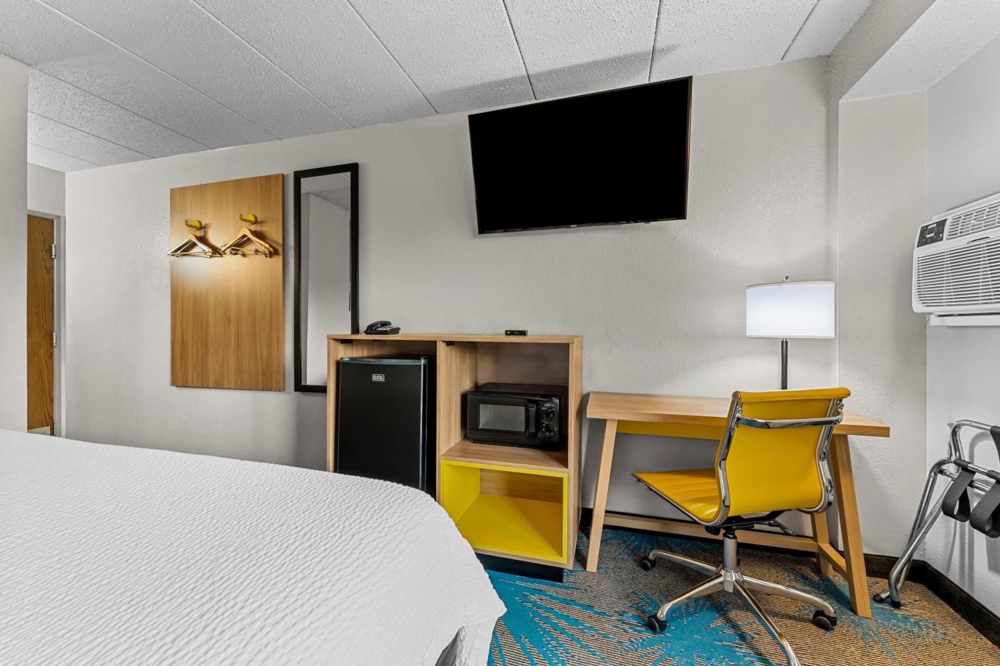 Days Inn By Wyndham Sioux Falls Buitenkant foto