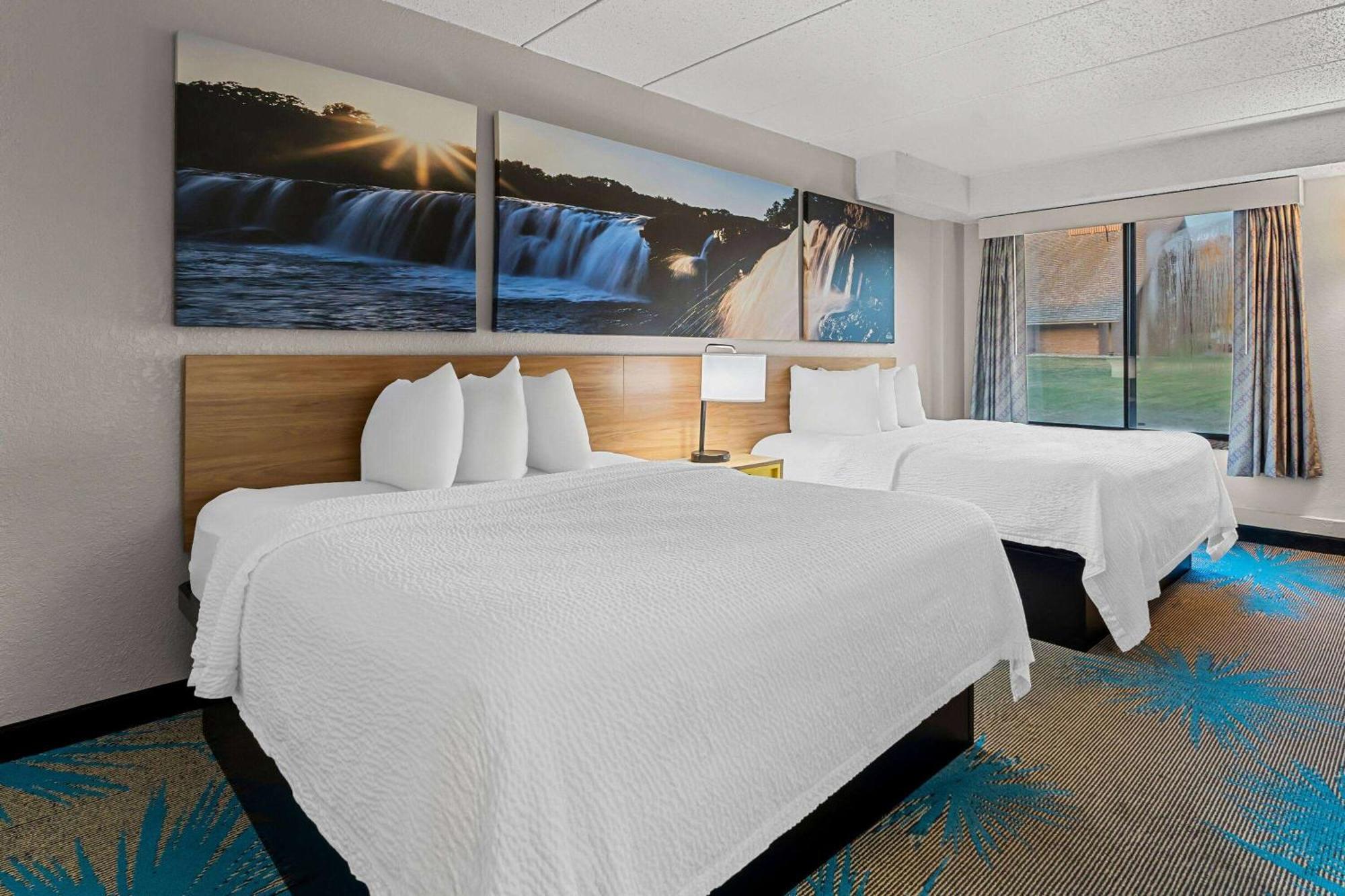 Days Inn By Wyndham Sioux Falls Buitenkant foto